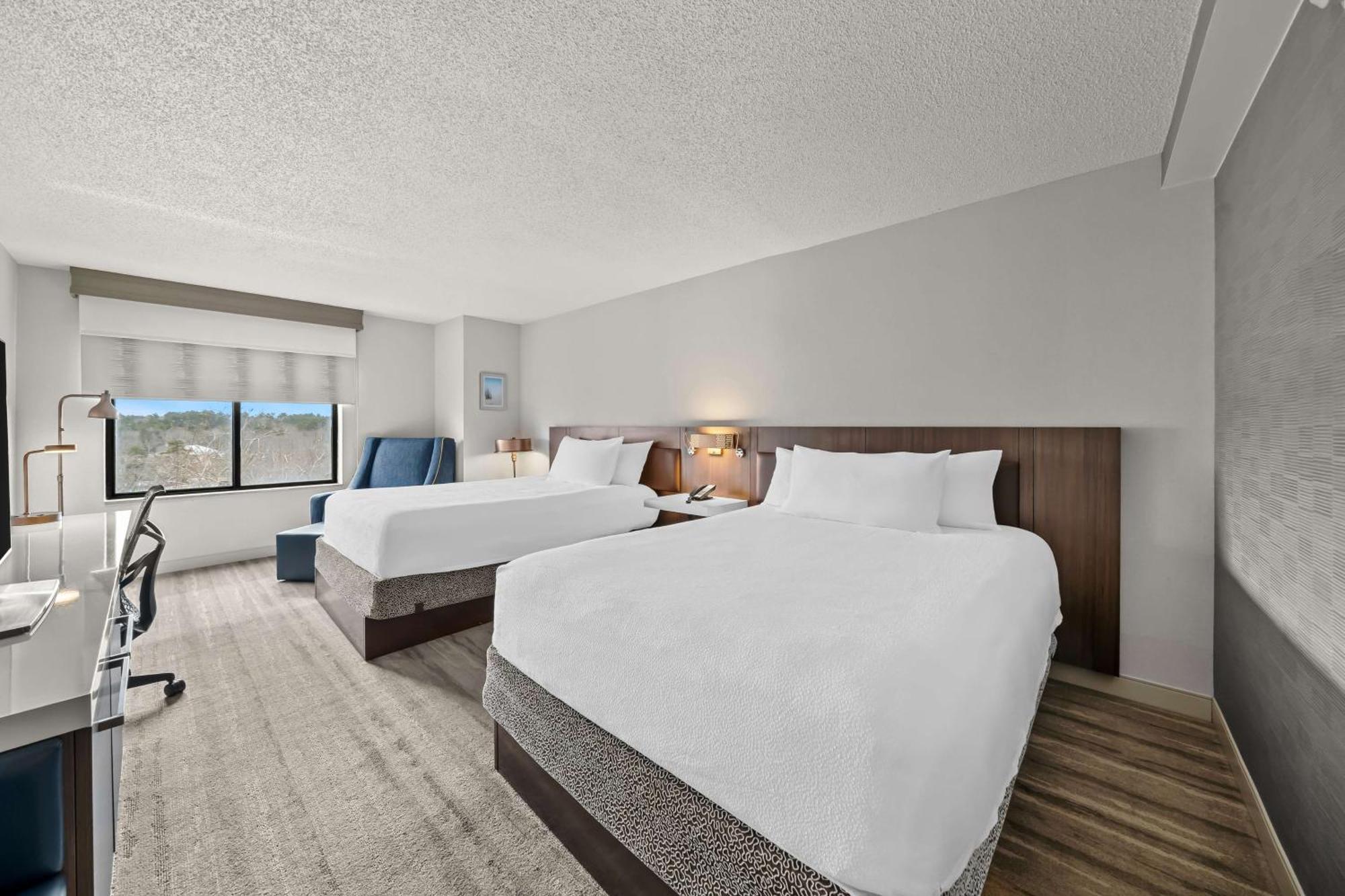 Hilton Garden Inn Plymouth Exterior photo