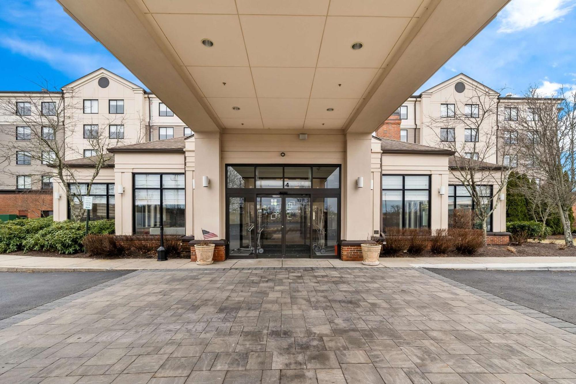 Hilton Garden Inn Plymouth Exterior photo