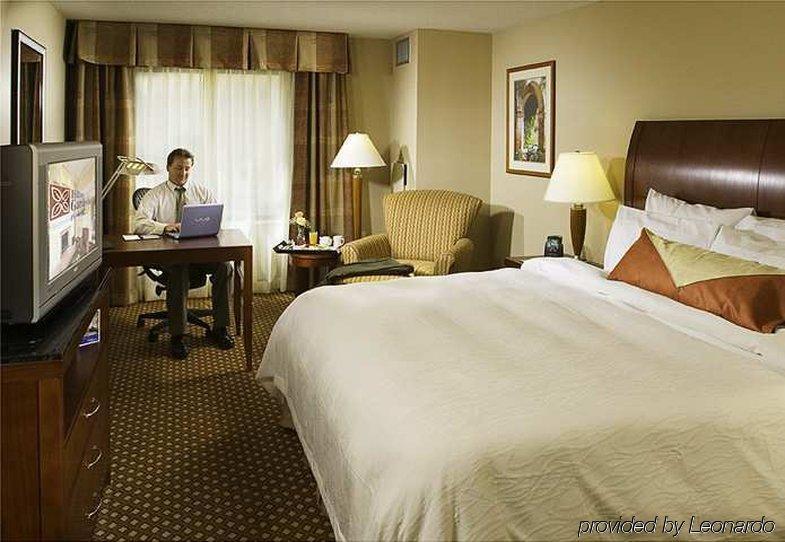 Hilton Garden Inn Plymouth Room photo