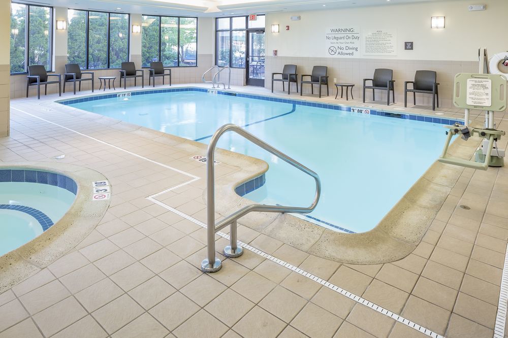 Hilton Garden Inn Plymouth Exterior photo