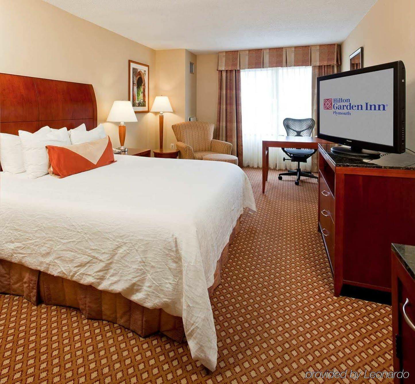 Hilton Garden Inn Plymouth Exterior photo